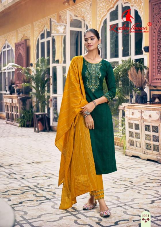 LADIES-FLAVOUR-PARAMPARA-2-HEAVY-CHINON-WITH-EMBROIDERY-SEQUENCE-WORK-AND-CHANDERI-VISCOSE-WEAVING-DUPATTA-BEAUTIFUL-KURTI-CATALOGUE-6