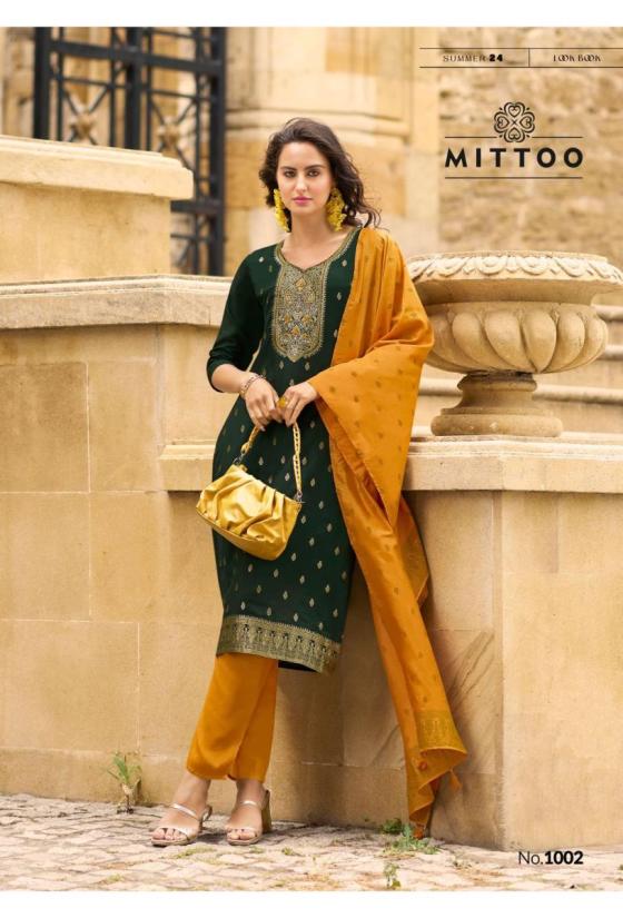 MITTOO-AFREEN-PURE-MUSLINE-JAQAURD-WITH-SANTOON-INNER-AND-THREAD-HANDWORK-5